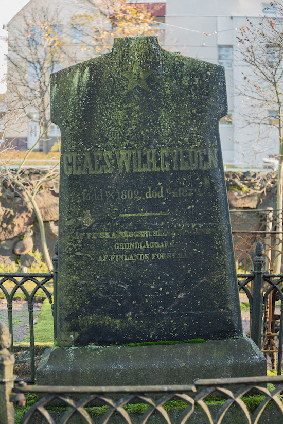 Claes Wilhelm Gyldén (Helsingfors, Sandudds gamla begravningsplats 1–2–4)