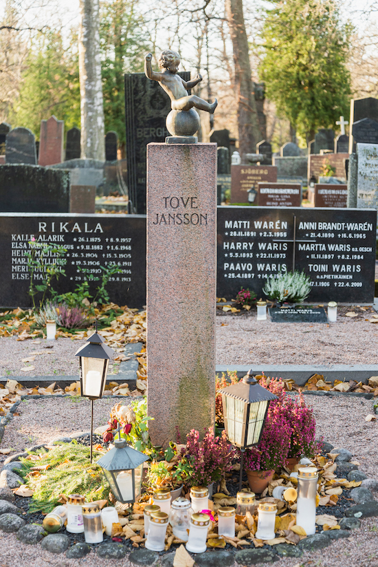 Tove Jansson (Helsingfors, Sandudds gamla begravningsplats 15–10)