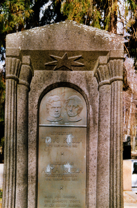  Kuula Toivo (Helsingfors, Sandudds nya begravningsplats 19–10–1)