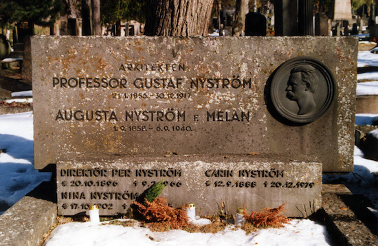 Gustaf Nyström (Helsingfors, Sandudds gamla begravningsplats 10-16)
