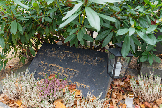 Nils Oker-Blom (Helsingfors, Sandudds gamla begravningsplats 9–24–)