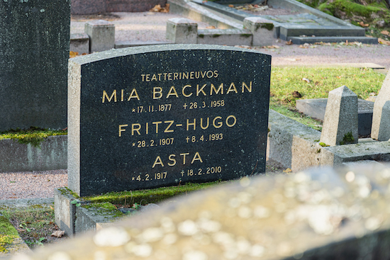 Mia Backman (Helsingfors, Sandudds gamla begravningsplats 11-4-)
