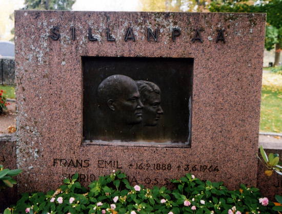 Frans Eemil Sillanpää (Tavastkyro, Gamla begravningsplatsen)