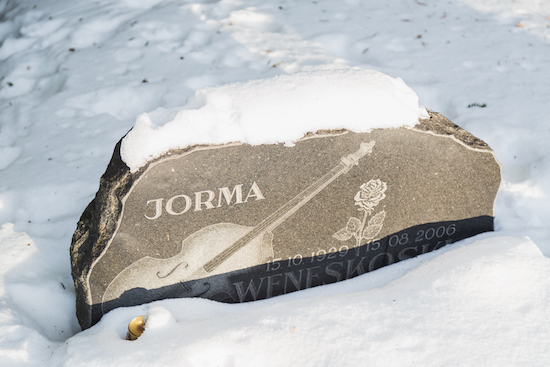 Jorma Weneskoski (Helsingfors, Sandudds gamla begravningsplats 21T)